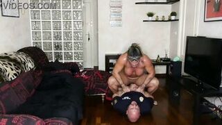 I fuck the policeman who came to arrest me (Trailer)