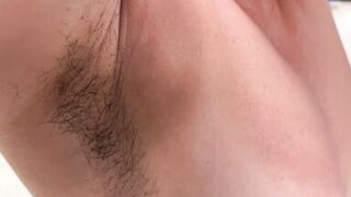 Zara masturbates and after she is already satisfied she gets dressed for work