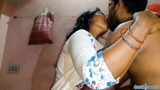 Wife Ko Bohat Manane Ke Bad Chodane Diya RaatvMe - 3 image