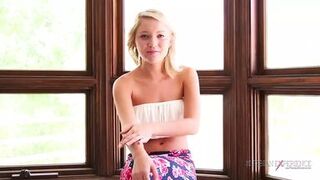 Dakota skye & adriana chechik - meet dakota