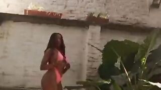 I ll wait for you live so we can have a great time, love, are you coming?