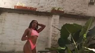 I ll wait for you live so we can have a great time, love, are you coming?