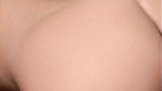 Gina Lovergine and Lara Vario, Die Mundfotzen Sc01