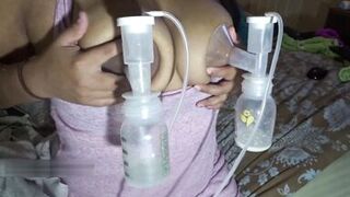 Milf Big lactating tits get breast pumped and milked