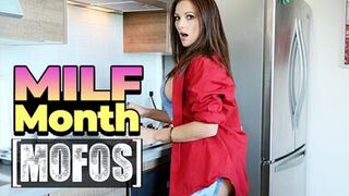 David Flores Wakes Up And Finds Mandy Flores Bending Over For Some Morning Anal Sex - MOFOS - 1 image