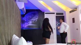 Seducing the hotel receptionist to give me all his milk cum