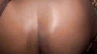 Eating the stepmother's ass with the big ass - 12 image