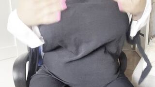 Moroccan MILF gives JOI with talking