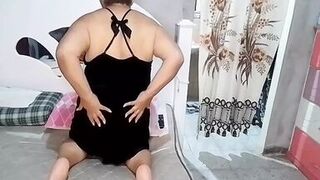 Sweet temptation of mature milf playing with her pussy and showing her tits - 1 image