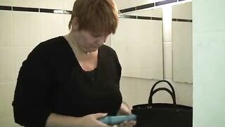 Just horny disappeared in the men's toilet