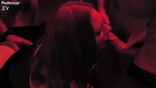 Gangbang com os amigos do marido que fodem a MILF casada gordinha ruiva gostosa no hardcore