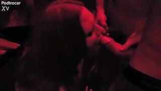 Gangbang com os amigos do marido que fodem a MILF casada gordinha ruiva gostosa no hardcore