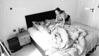 My Girlfriend's Stepmom Fucked Me While She Was in the Shower!