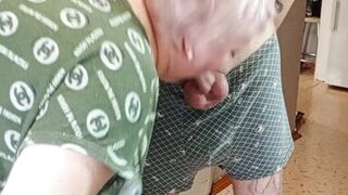 Stepmom gives a deep blowjob jerks off a dick to a cumshot