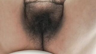 Milf maduro registra sua buceta por baixo