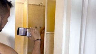 My housemate me hard in the shower