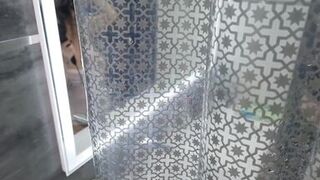 MY STEPMOM IS CRAZY!!! SHE DOESN'T HESITATE TO COME INTO MY BATHROOM WHEN I'M WASHING