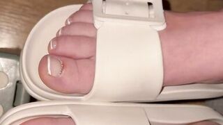 Feetlover cum on feet