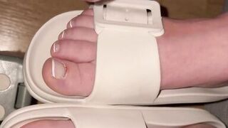 Feetlover cum on feet