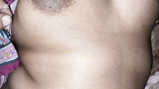 Indian kutiya ki Choot pe Pani gira dia