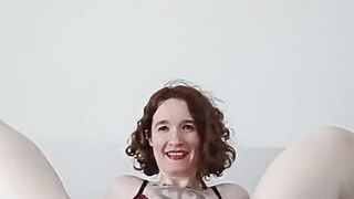 Video of 2 different footjobs