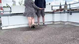 No matter how hard the plump mother-in-law tried, pissing splashed all over her legs - 14 image