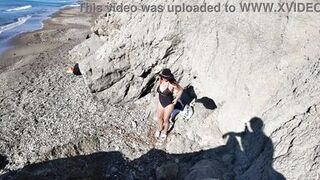 Milf is Shocked! She had to Suck&Fucks on the Beach!1