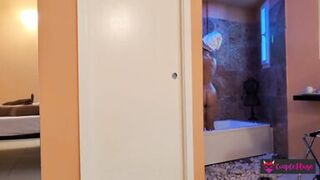 Stepmom Gets Fucked by Stepson in the Tub