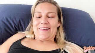 New toy for my cunt makes me scream straight away!