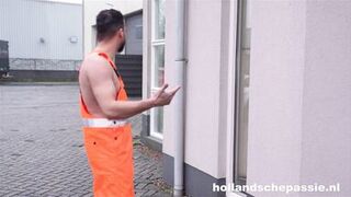 Juicy Jane fucking the construction worker at Passie