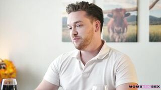 Thankful for My Stepmoms Titties - S14:e4