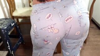 Mother-in-law shows off BIG ASS to son-in-law who ends up fucking her - 4 image