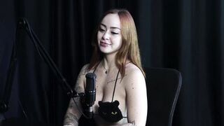 She went from being a personal trainer to a porn content creator, told her family and was always judged, and considers herself sexual - Thaisa Redvelvet (WATCH ON: SHEER/RED) - 12 image