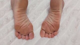 Amateur Blonde Mature Wife Enjoys Naked Massage and Sex