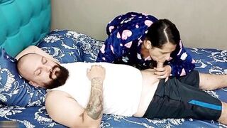 Hot Latina tired of masturbating, takes advantage of a friend's arrival and gives him a really good blowjob so he can fuck her - SPANISH PORN