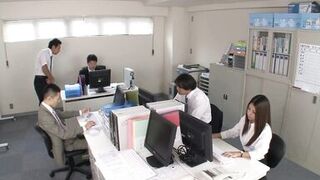 JAPANESE GIRL GETS PUSSY SPRAYED WITH CUM CREAMPIE