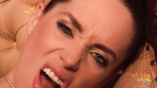 Stunning babe likes to fuck while her big tits bounce