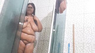 Slutty stepmom gets horny and sends video to naughty stepson making a big SQUIRT