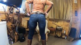 Beautiful milf and housewife with hungry pussy-preview