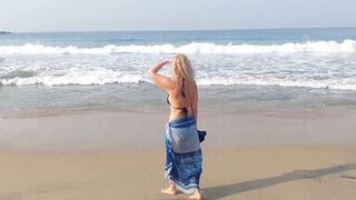 Amateur Mature Wife Enjoys Naked Posing and Sex After Walking