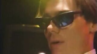 Guy fucks mature brunette's twat - 6 image