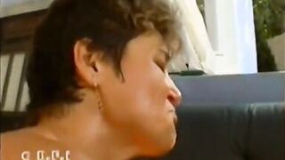 Mature bitch fucked by inexperienced cock before mature lesbian scene - 2 scenes in 1