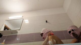 Amateur couple takes a bath, wife with hairy pussy, big ass, big tits. - 5 image