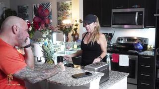 Muscle Milf Naked Massage For Older Chubby Client ~ Hulda Lopez FBB