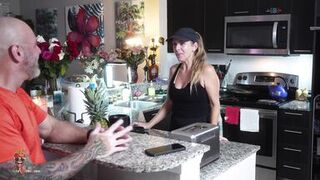 Muscle Milf Naked Massage For Older Chubby Client ~ Hulda Lopez FBB