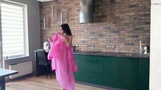 TRYING ON CLOTHES . SEXUAL MILF.