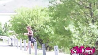 I like watching videos of girls taking showers and washing their vaginas. The inexperienced Valeria del Rio and the busty MILF Euforia Diosa are featured on FAKings and PepePorn