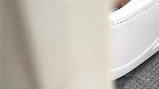 HORNY MILF WITH A HUGE ASS GETS FOOLISHLY STARED BY HER PERVERT STEPSON WHILE MASTURBATING IN THE SHOWER