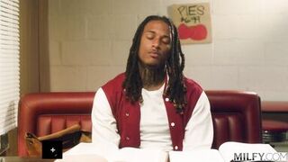 Andie Anderson can't resist Jay Hefner's BBC - MILF pussy fingering & doggystyle action