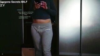 Naughty MILF teacher Mitridatmun seduces her blonde student with her big butt